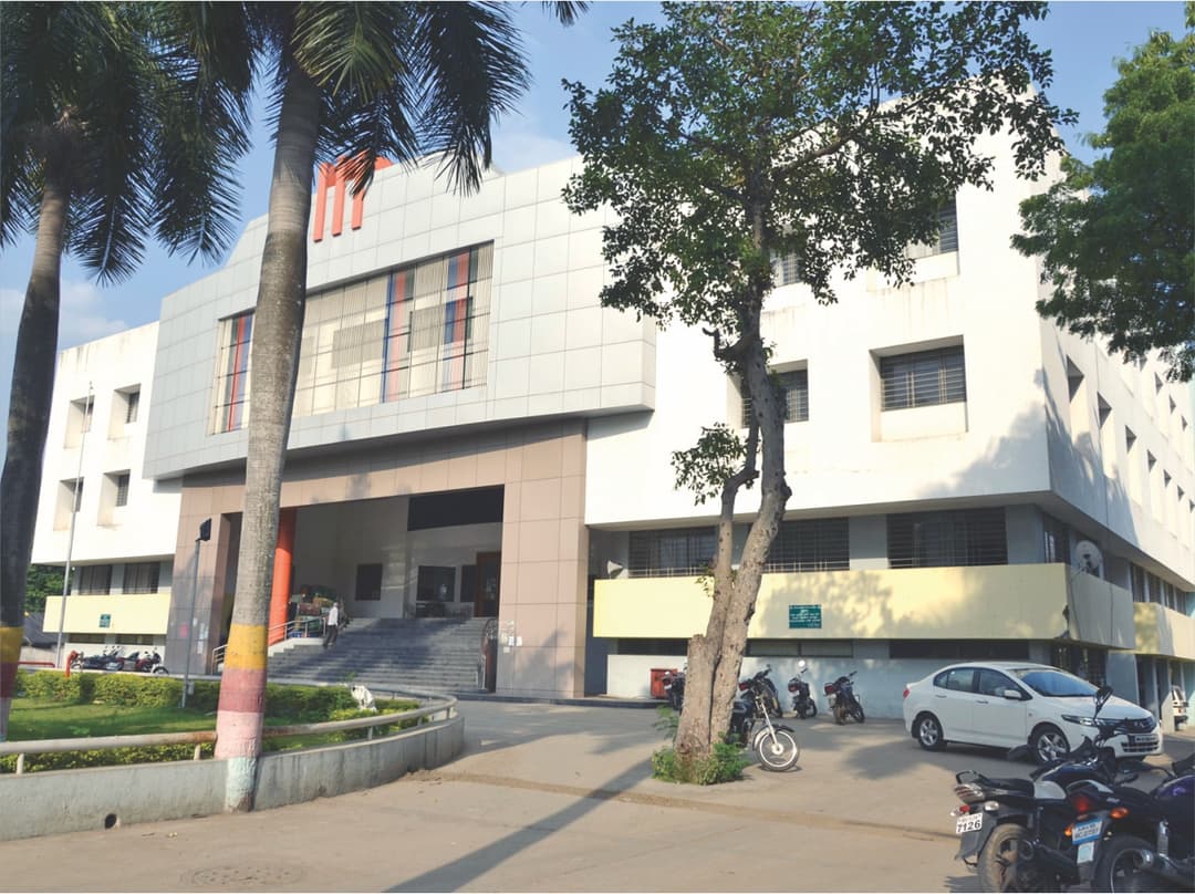 Construction of Divisional Administration Building